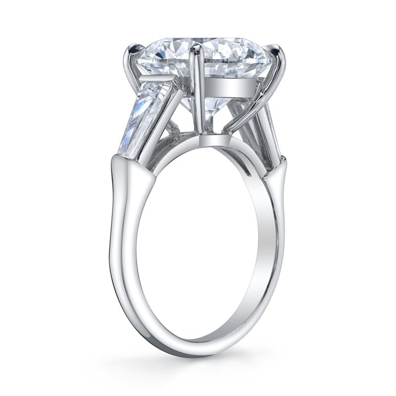 Bachendorf's Platinum Diamond 3 Stone