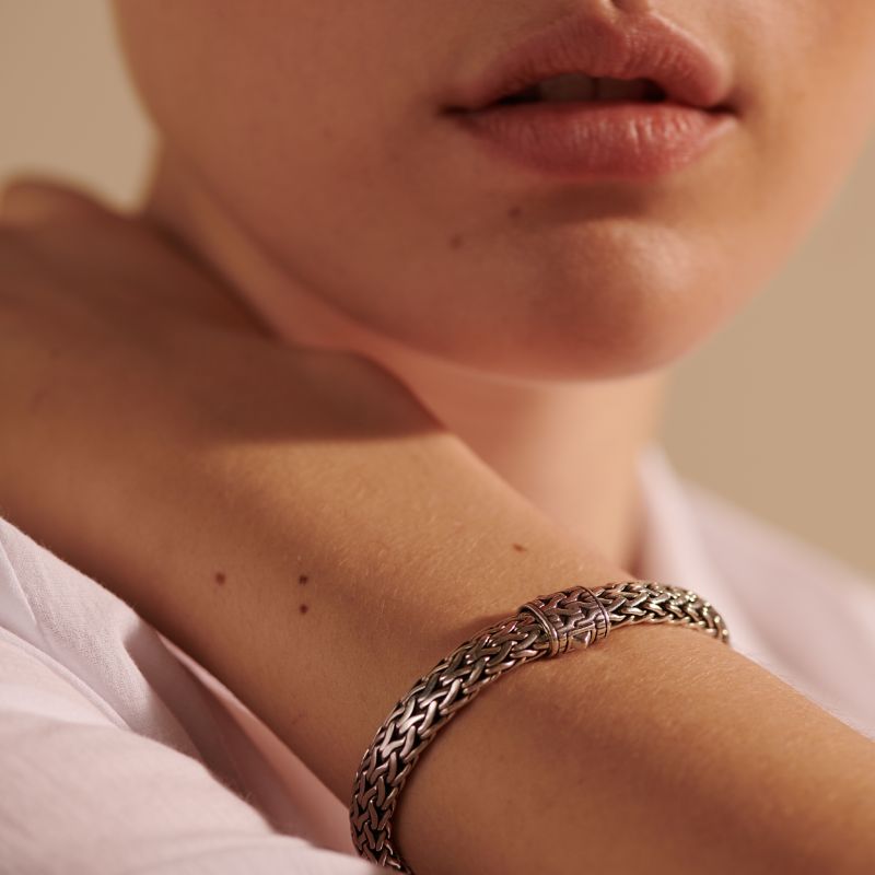 Classic Medium Chain Bracelet