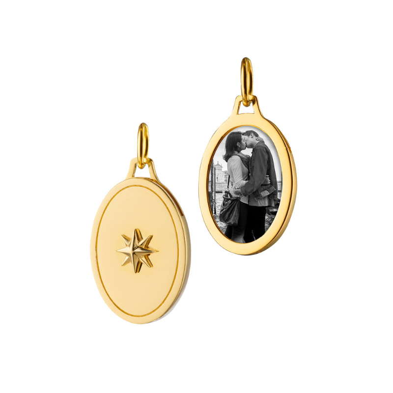 Monica Rich Kosann 18K Yellow Gold Star Oval Half Locket