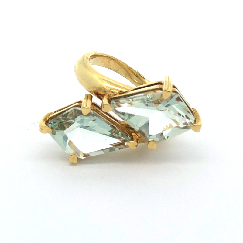 Lisa Nik 18k yellow gold Rocks small bypass ring with kite shaped green quartz, 9x14mm green quartz, size 6