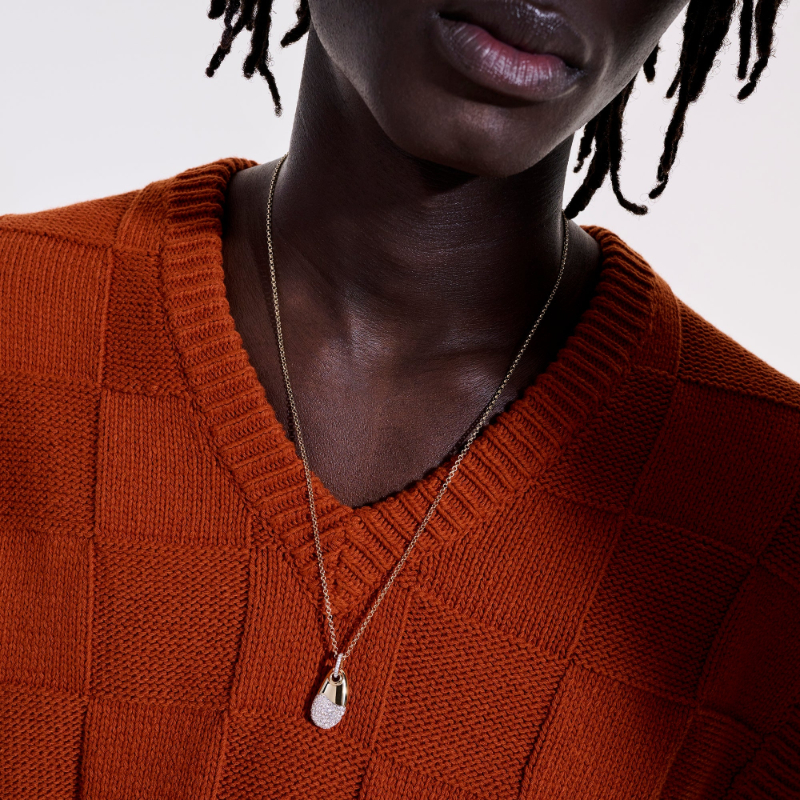 Pebble Pendant Necklace