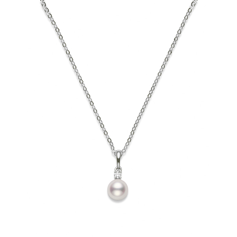 18 Karat White Gold 7-7.5Mm Pearl Pendant With One 0.05Ct Round Diamond A+ Quality