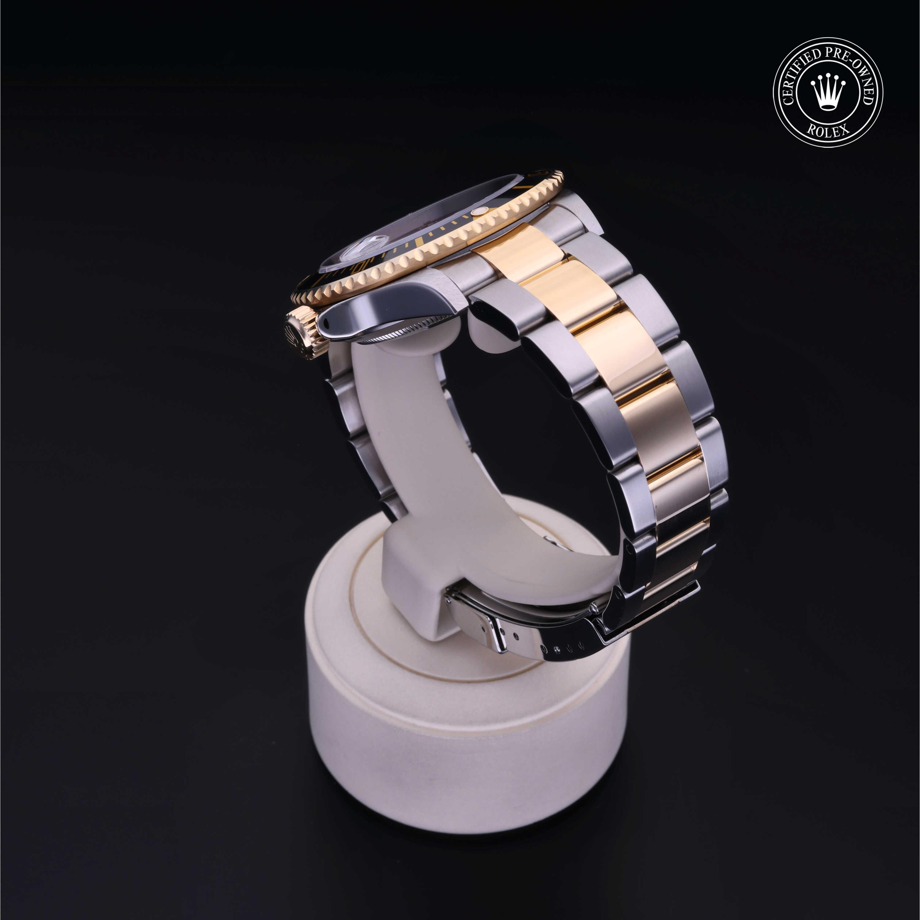 Oyster Perpetual Submariner Date