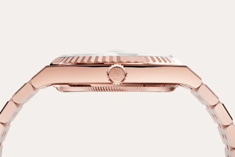 18 kt Everose gold