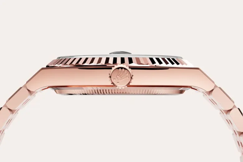 18 kt Everose gold