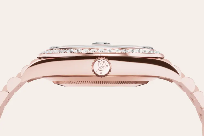 18 kt Everose gold